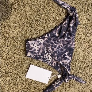 NWT mikoh bikini bottom cheetah? Size Xs cute